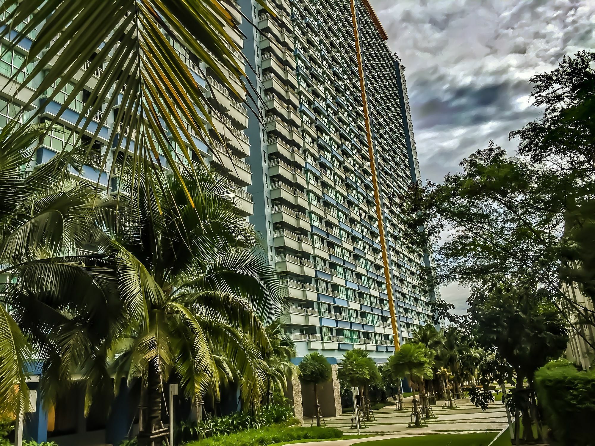 Lumpini Seaview Jomtien By Parikal Hotel Ngoại thất bức ảnh