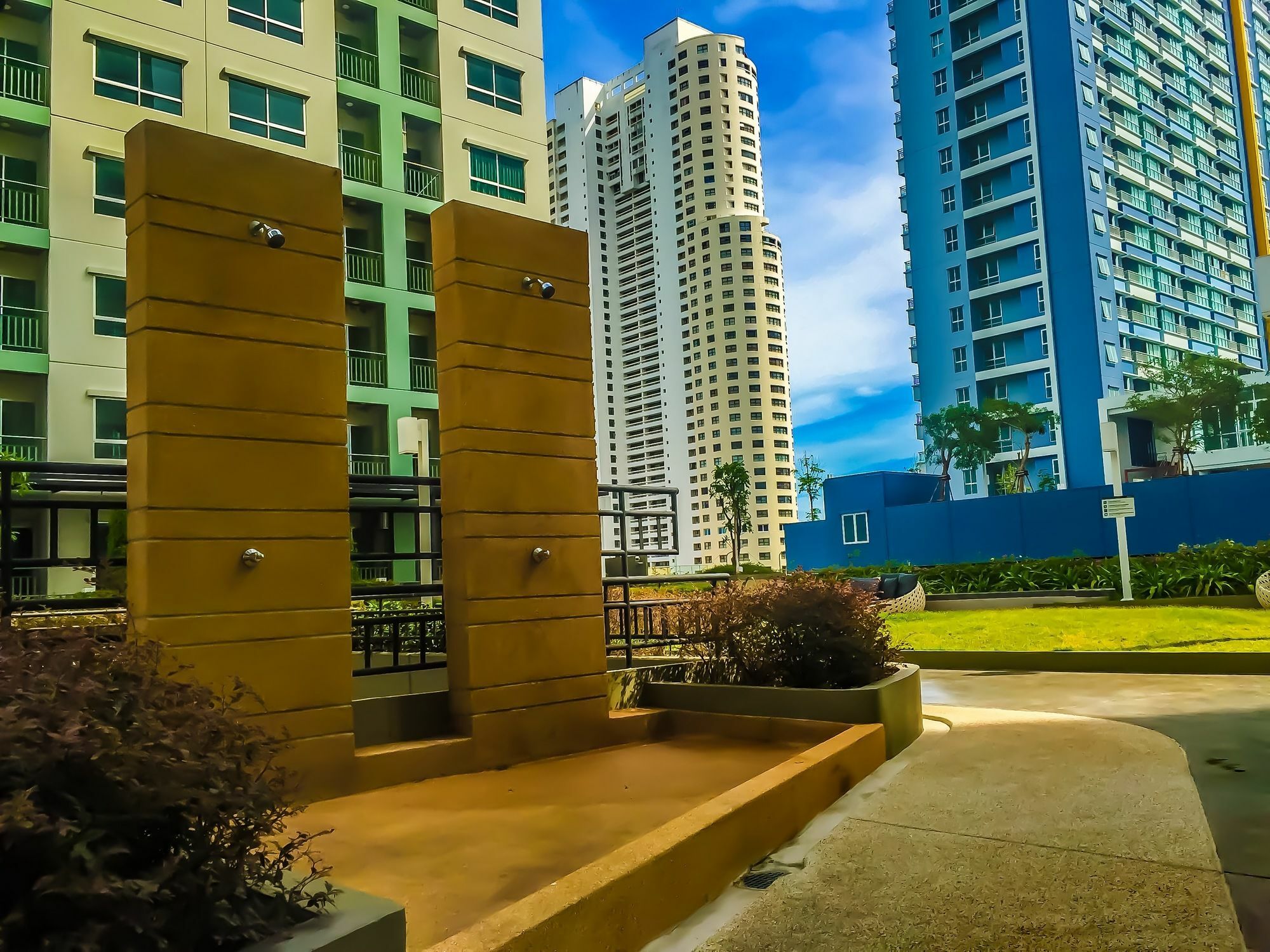 Lumpini Seaview Jomtien By Parikal Hotel Ngoại thất bức ảnh