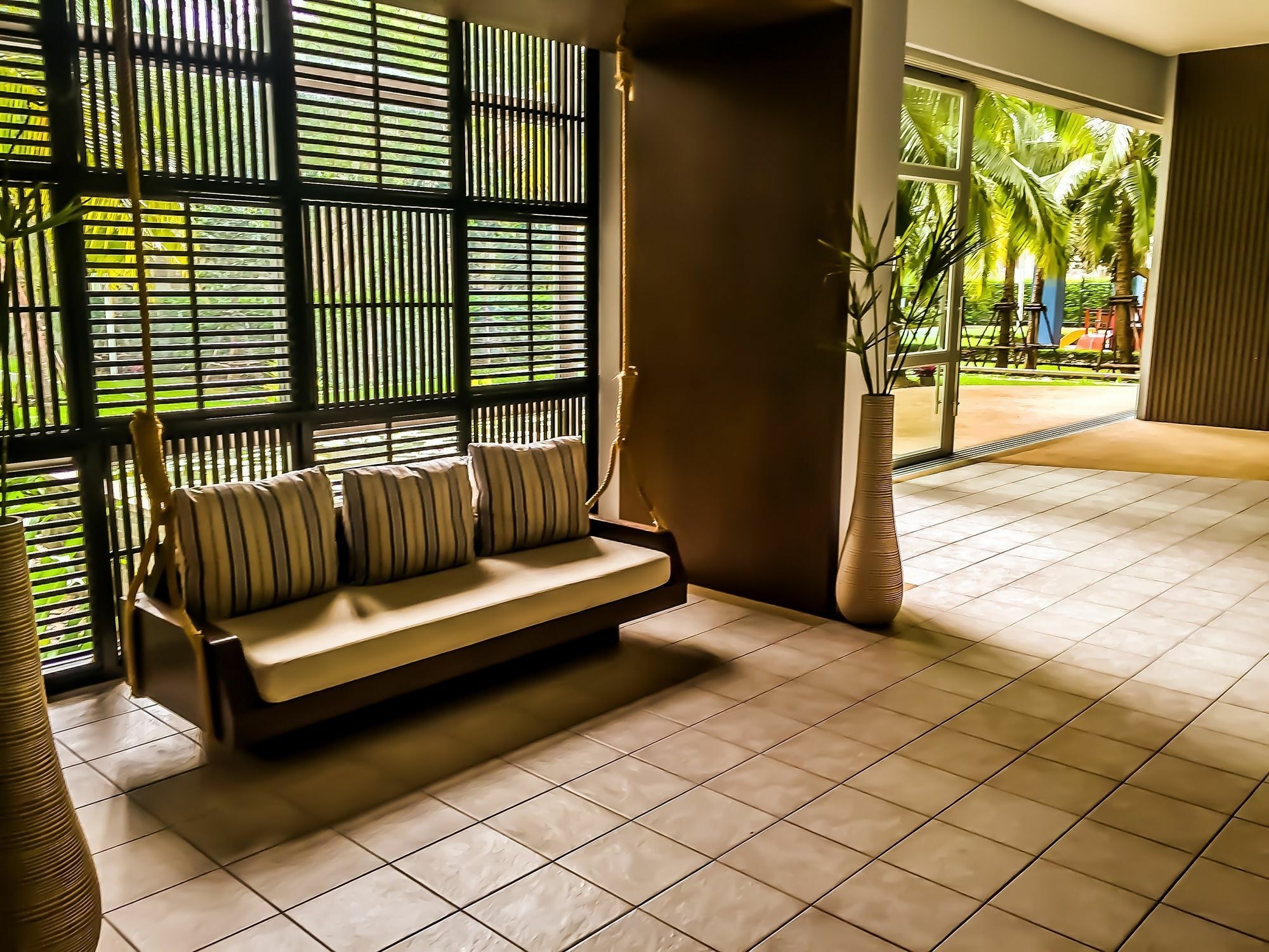 Lumpini Seaview Jomtien By Parikal Hotel Ngoại thất bức ảnh