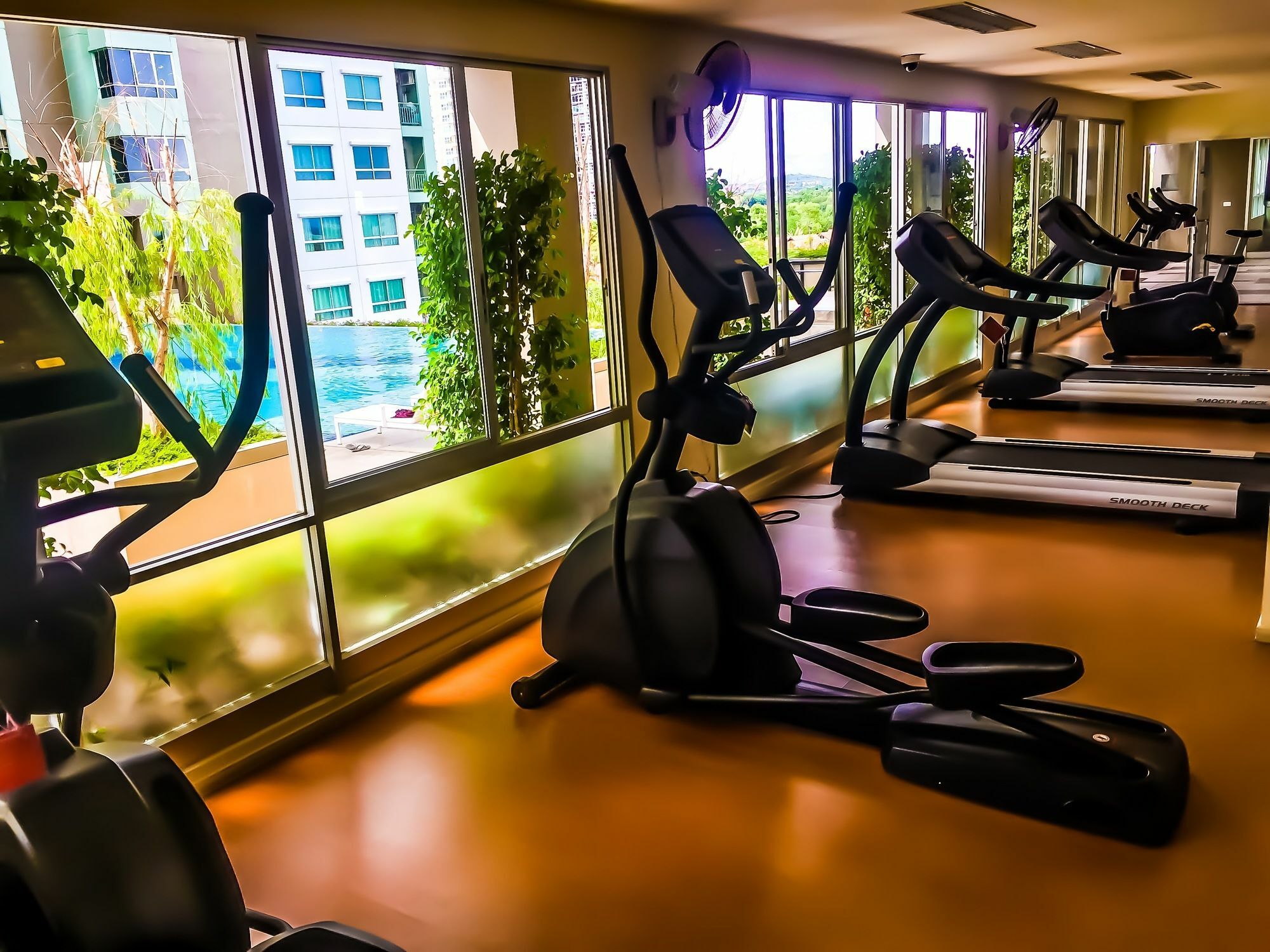 Lumpini Seaview Jomtien By Parikal Hotel Ngoại thất bức ảnh